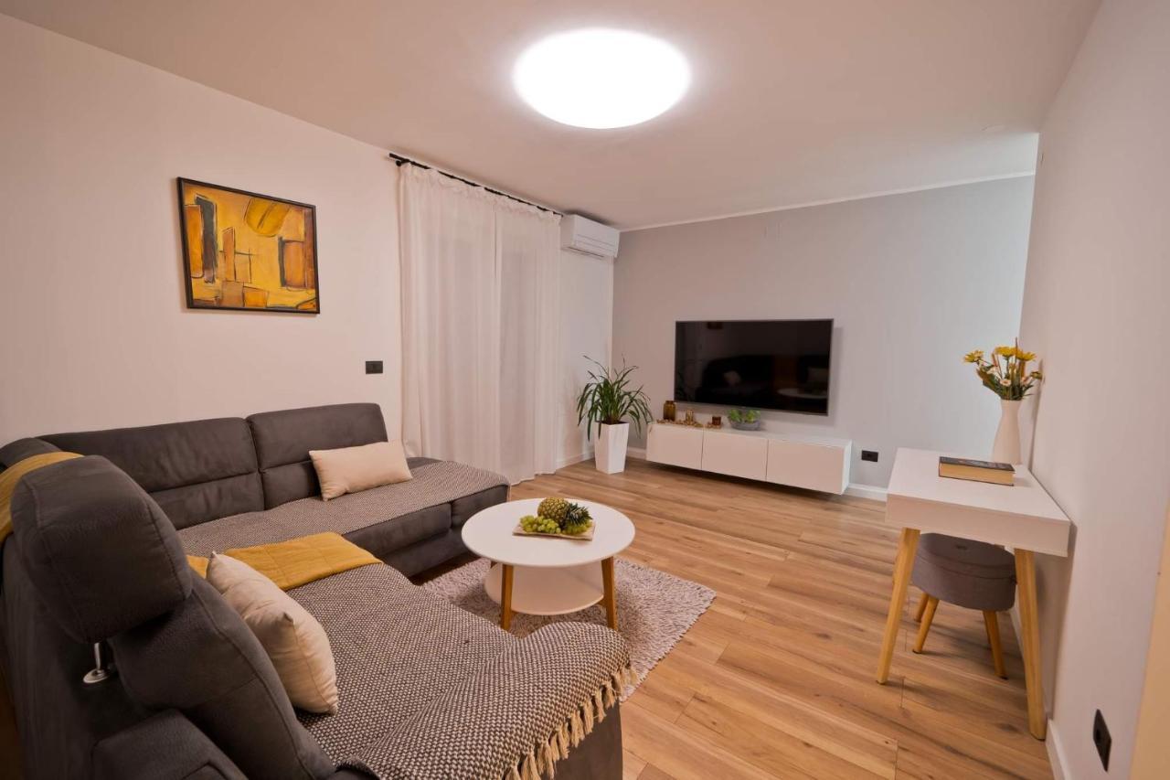 Malemi Apartment Pula Exterior foto